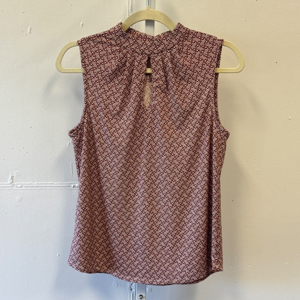 Adrianna Papell Burgundy Geometric Mock Neck Keyhole Blouse Top Stretch Small